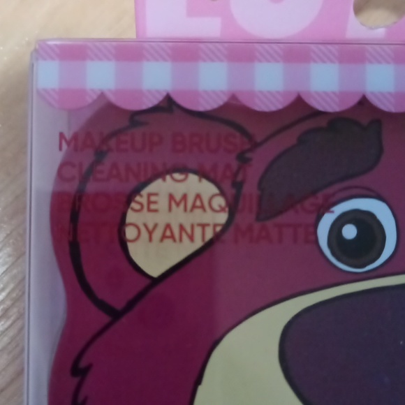 $5 Disney Toy Story Lotso Makeup Brush Cleaner Mat Sponge - Picture 8 of 13